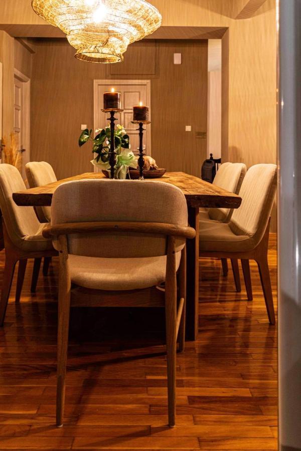 Pepromeno Luxury Apartment In The City Center Kalamata Bagian luar foto